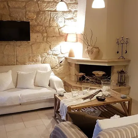 Hébergement de vacances Oikia I, Luxury Stone House In Elani *